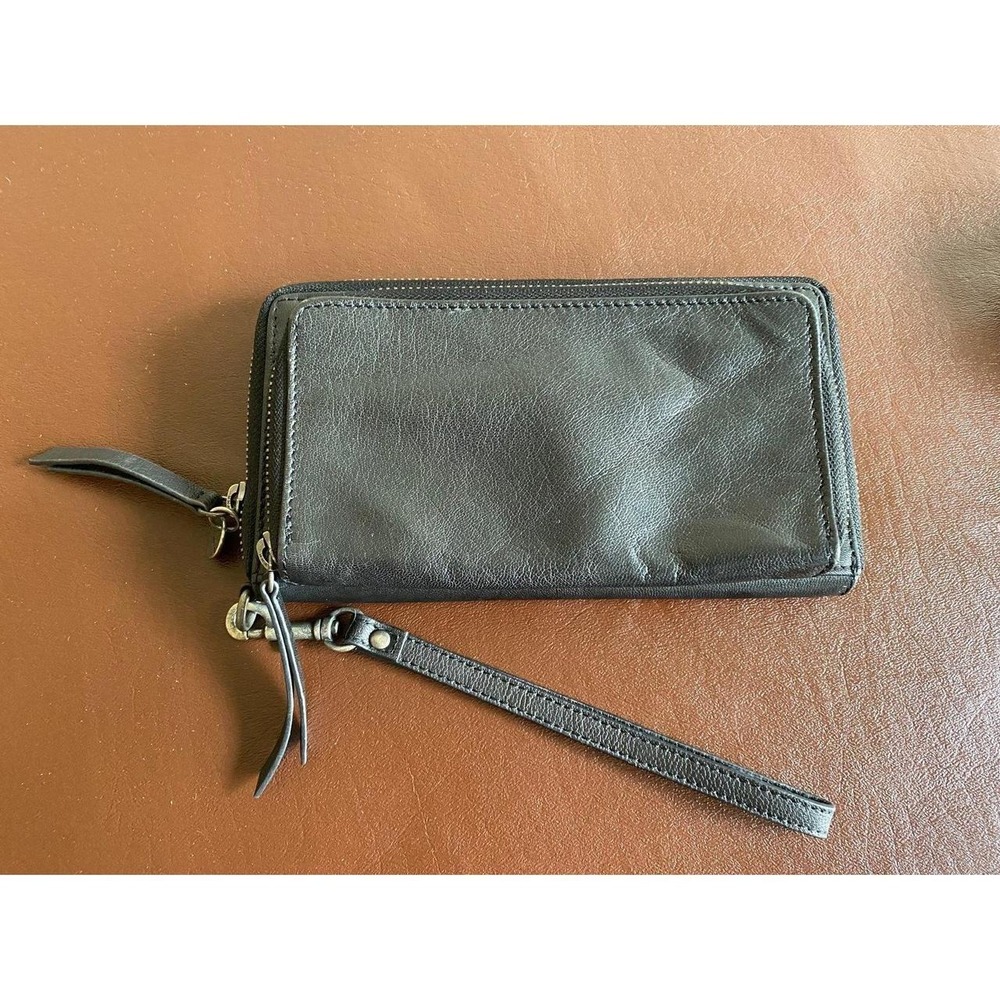 Lucky Brand Black Leather Zipper Wristlet Wallet Black sku1